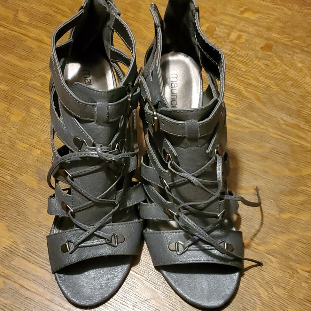 Maurice's booties size 8